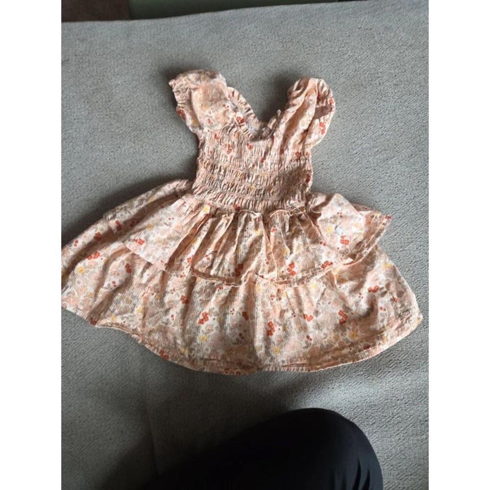 Girls dress